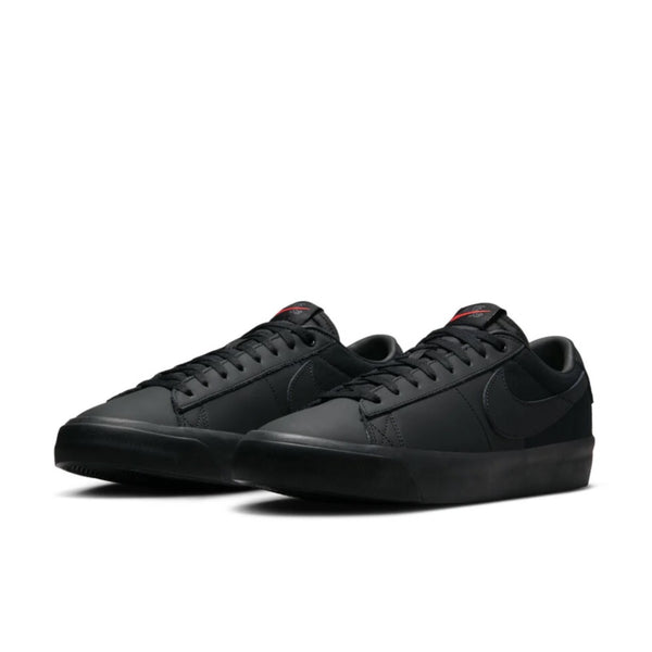 NIKE SB - BLAZER LOW GT PRO ORANGE LABEL BLACK/BLACK/BLACK