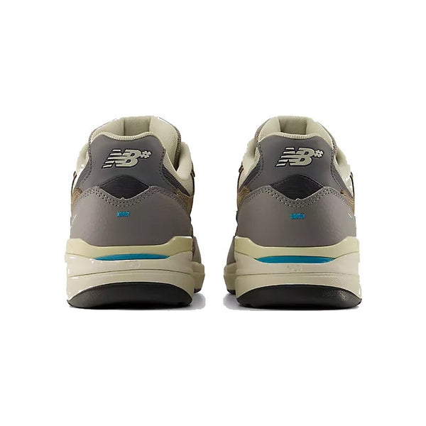 NEW BALANCE NUMERIC -  REYNOLDS 933 GREY DAYS 2026
