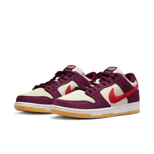 NIKE SB - DUNK LOW X SKATE LIKE A GIRL