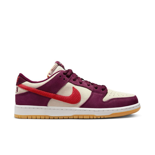 NIKE SB - DUNK LOW X SKATE LIKE A GIRL